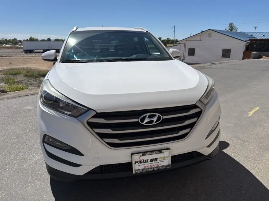 2017 Hyundai Tucson SE photo 1