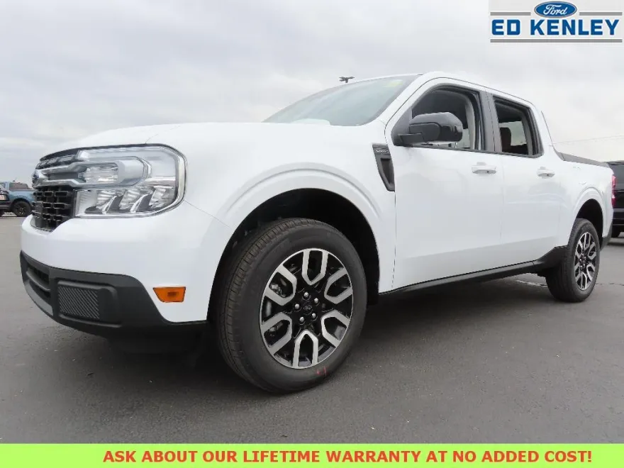 2024 Ford Maverick Lariat photo 1