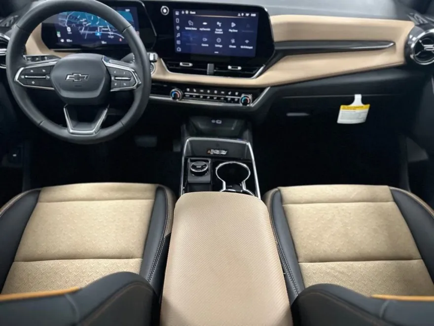 2026 Chevrolet Equinox ACTIV photo 1