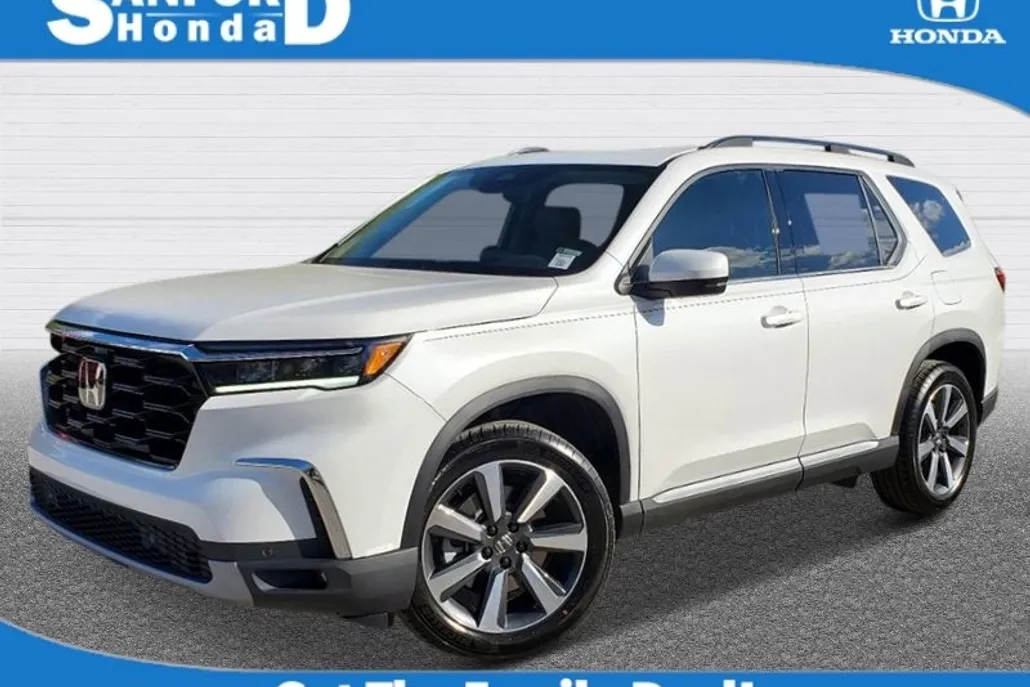 2025 Honda Pilot Touring photo 1