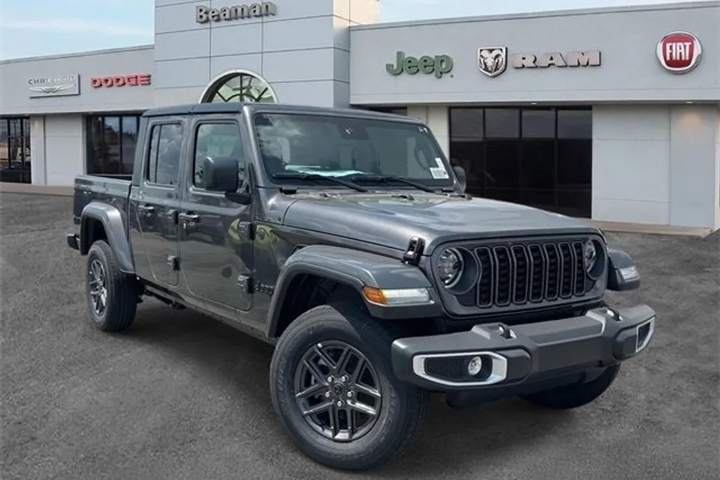 2025 Jeep Gladiator Sport photo 1