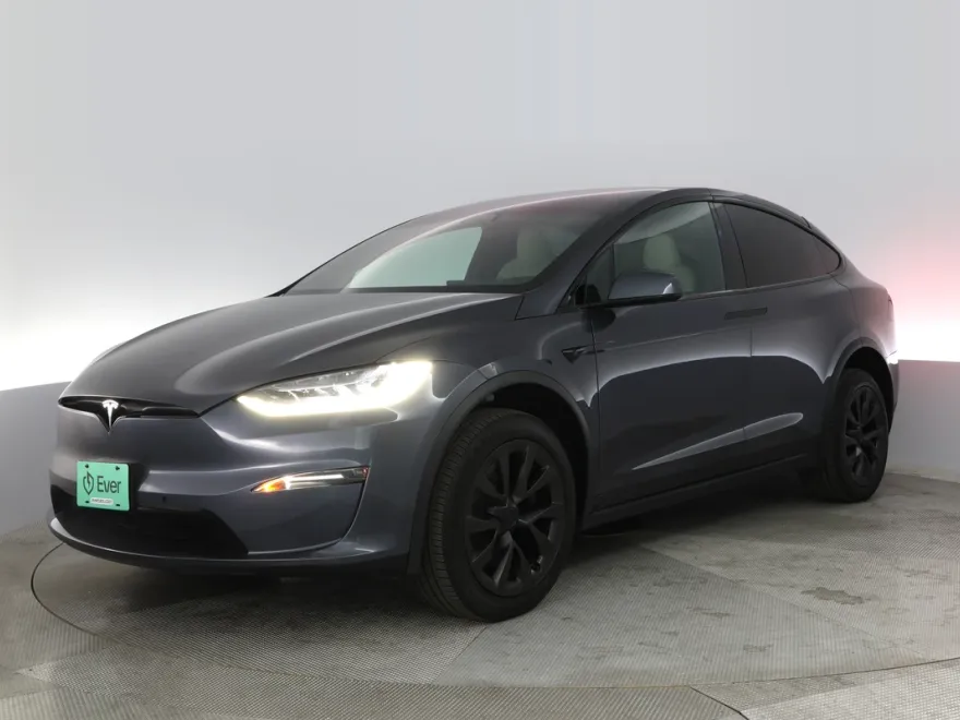 2022 Tesla Model X photo 1