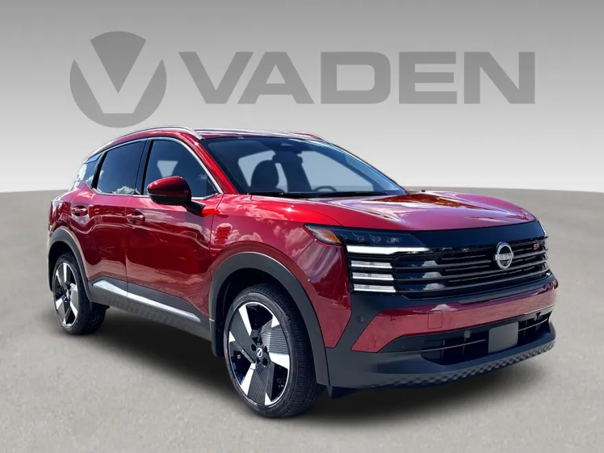 2025 Nissan Kicks SR photo 1