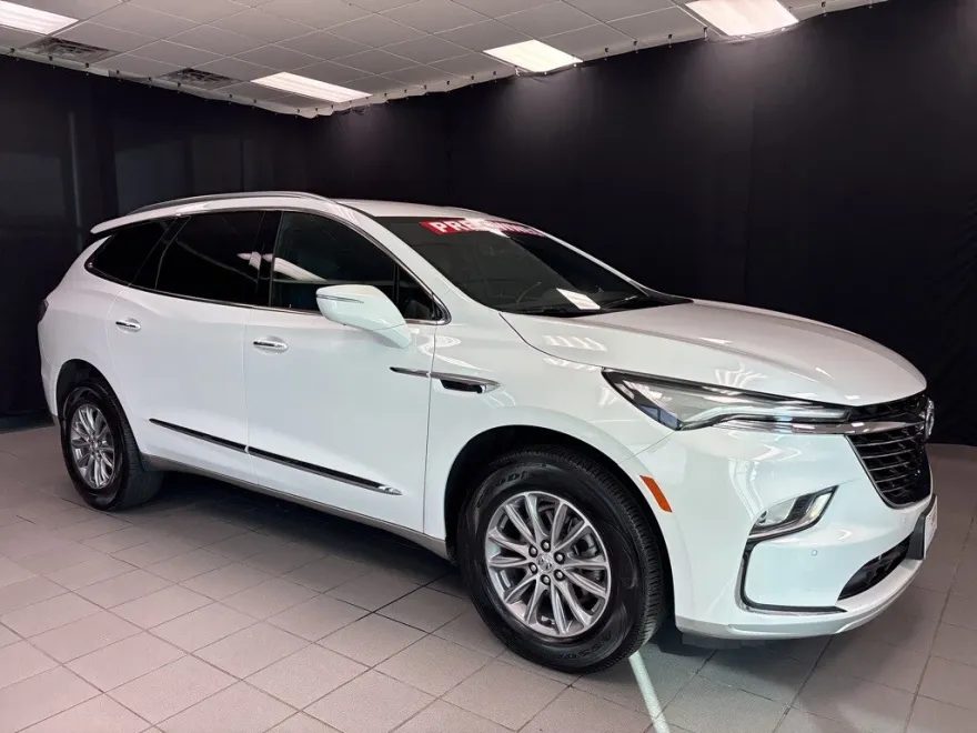 2024 Buick Enclave Premium photo 1