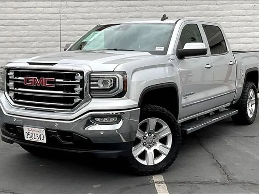 2017 Gmc Sierra 1500 SLT photo 1
