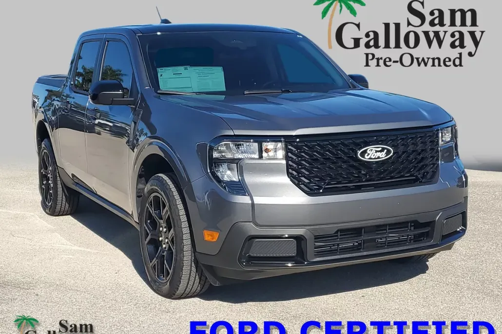2025 Ford Maverick XLT photo 1
