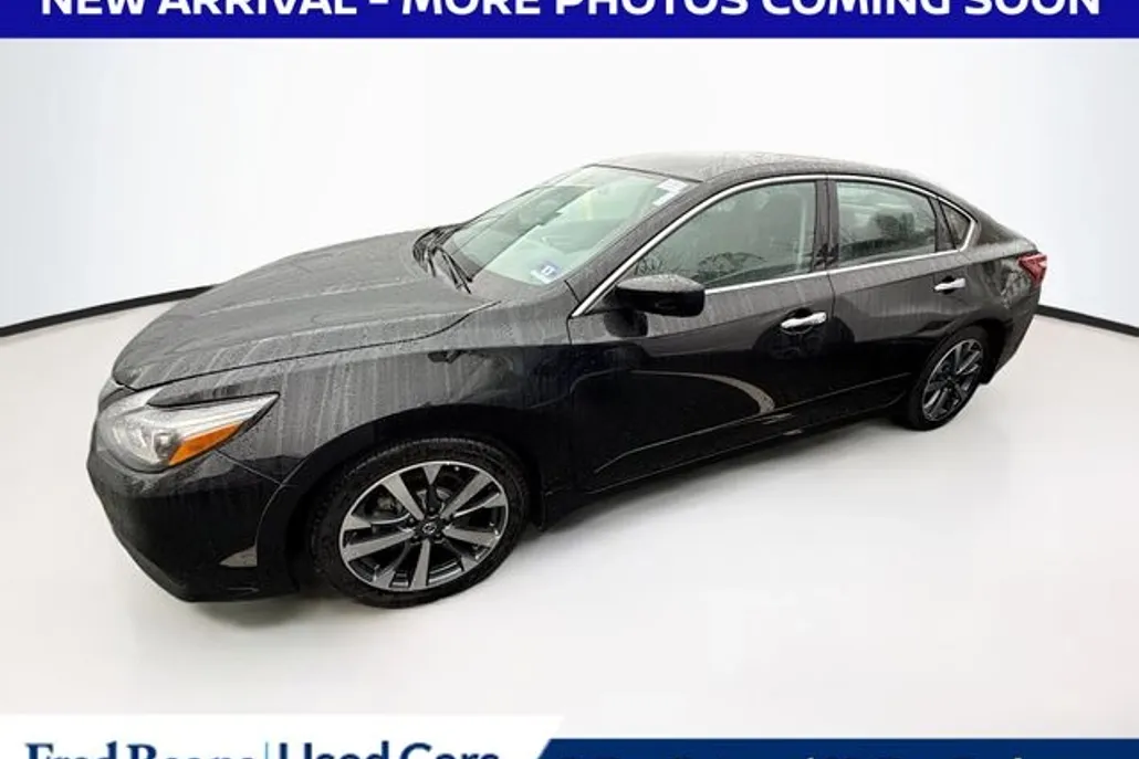 2017 Nissan Altima 2.5 SR photo 1