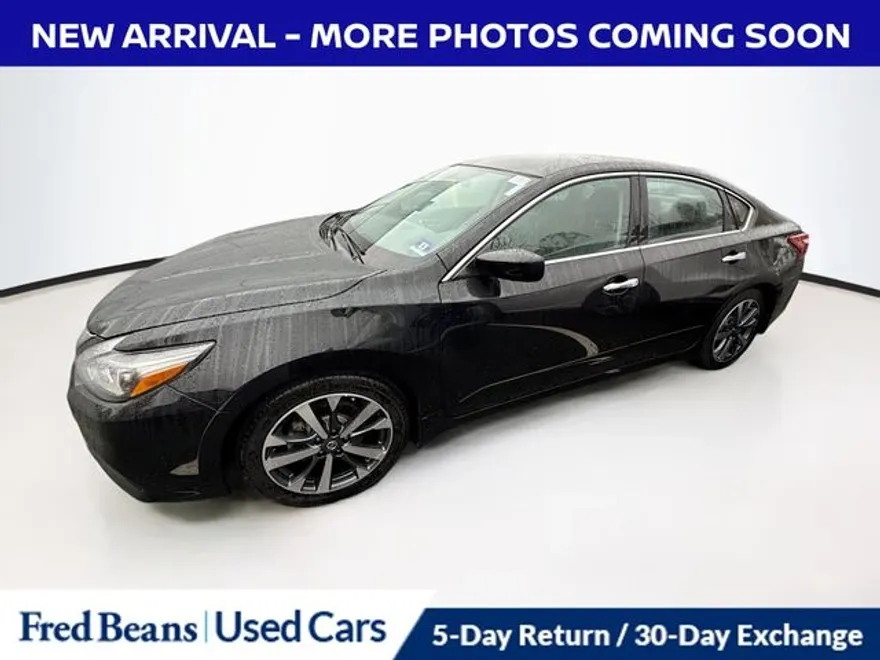 2017 Nissan Altima 2.5 SR photo 1