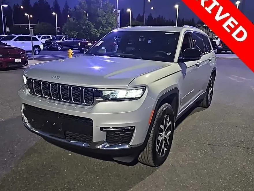 2024 Jeep Grand Cherokee Limited photo 1