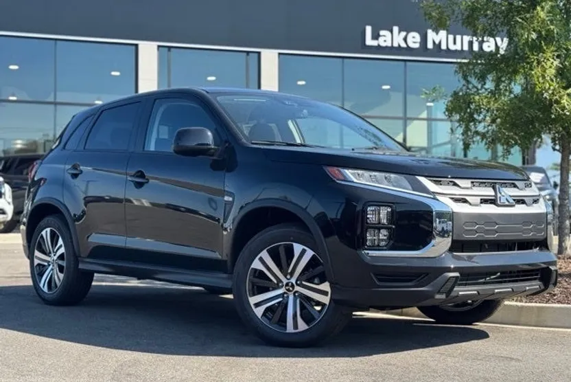2025 Mitsubishi Outlander Sport ES SE LE photo 1