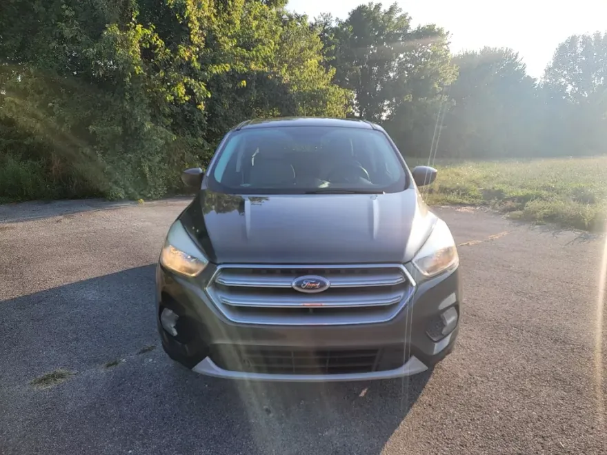 2017 Ford Escape SE photo 1