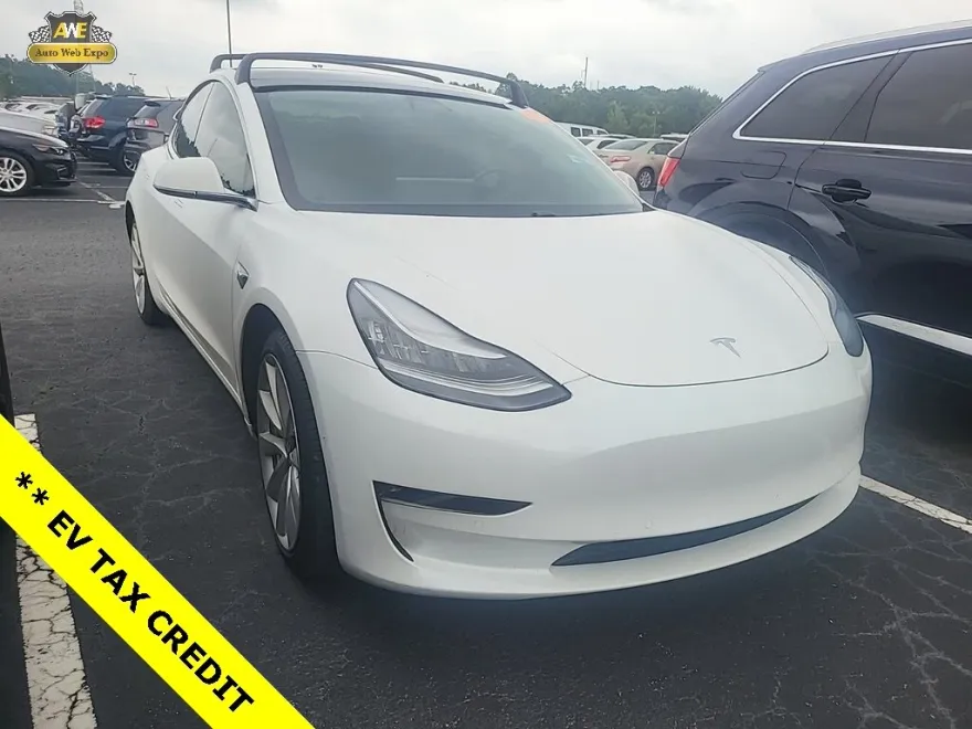 2020 Tesla Model 3 Long Range photo 1