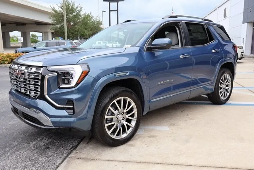 2026 Gmc Terrain Denali photo 1