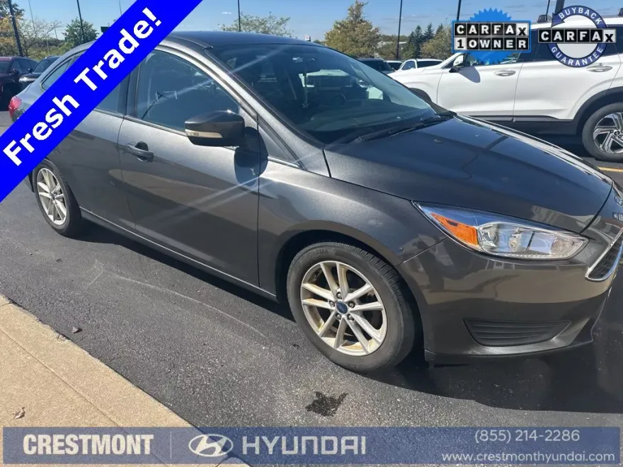 2016 Ford Focus SE photo 1
