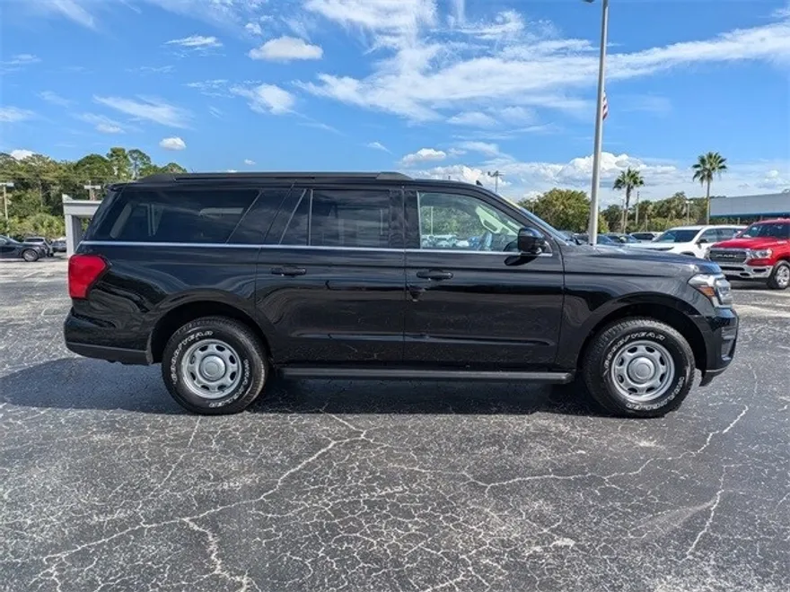 2023 Ford Expedition MAX XL photo 1