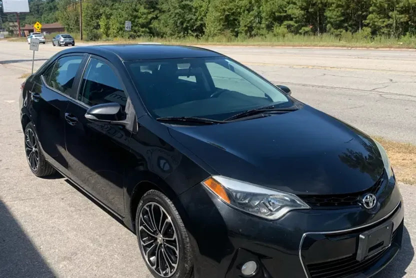 2015 Toyota Corolla S Premium photo 1