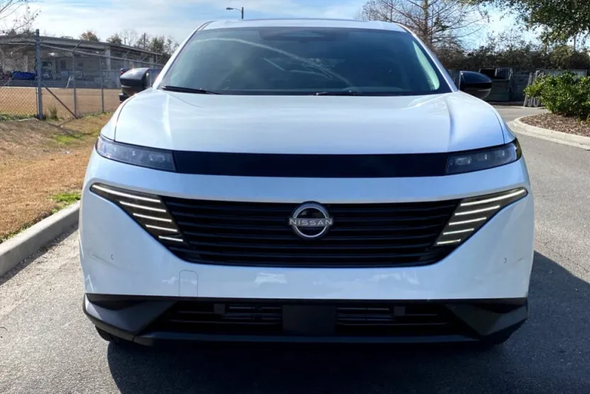 2025 Nissan Murano SL photo 1