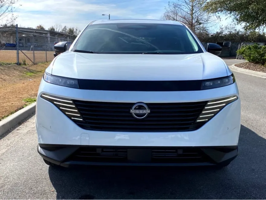 2025 Nissan Murano SL photo 1