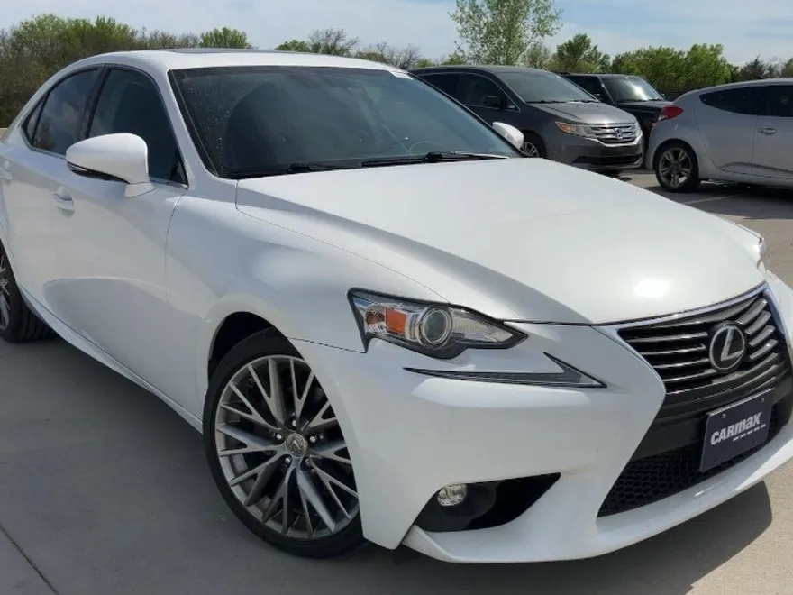 2015 Lexus IS 250 photo 1