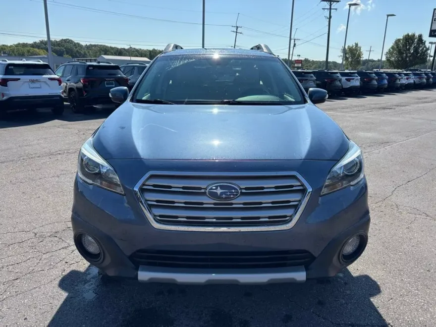 2017 Subaru Outback 2.5i Limited photo 1