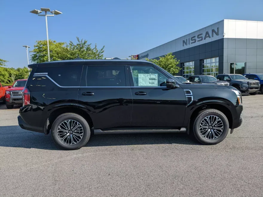 2025 Nissan Armada Platinum photo 1