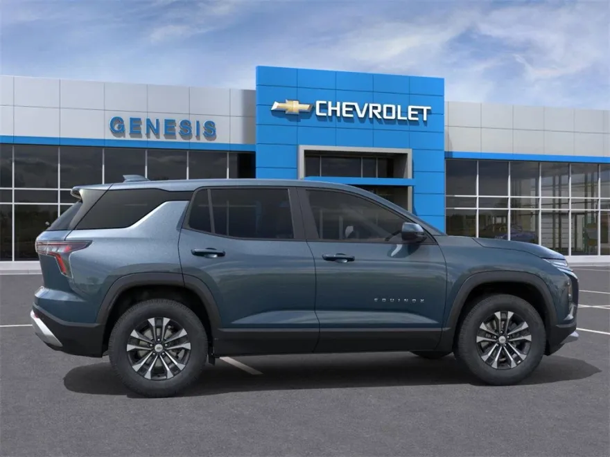 2026 Chevrolet Equinox LT photo 1