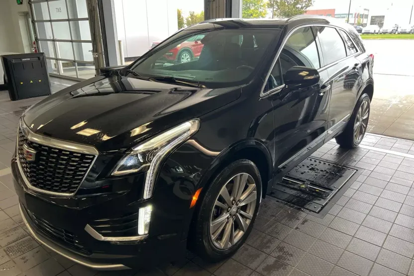 2024 Cadillac XT5 Premium Luxury photo 1