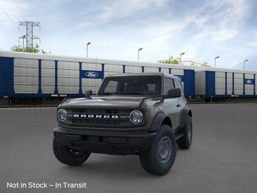 2025 Ford Bronco Base photo 1