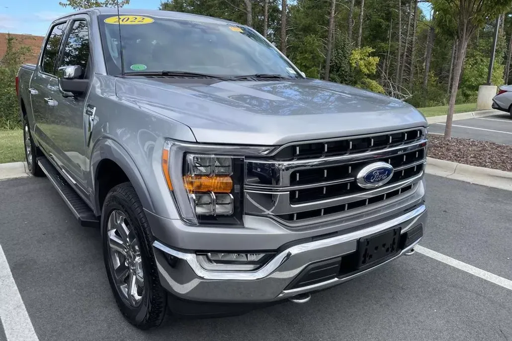 2022 Ford F-150 Lariat photo 1