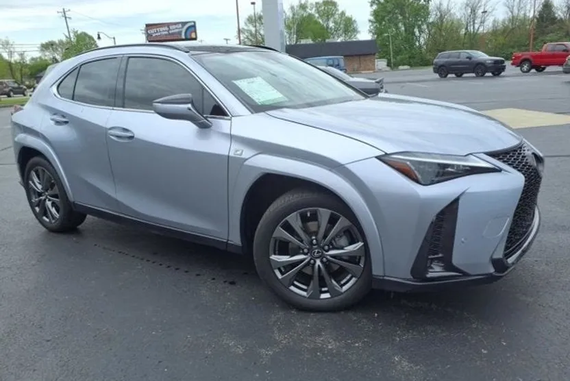 2023 Lexus UX 250h F SPORT Handling photo 1