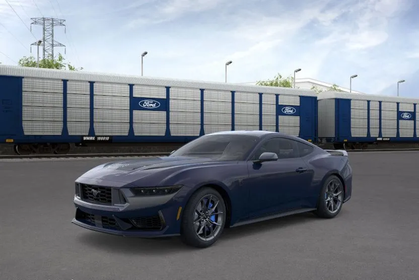 2025 Ford Mustang Dark Horse photo 1