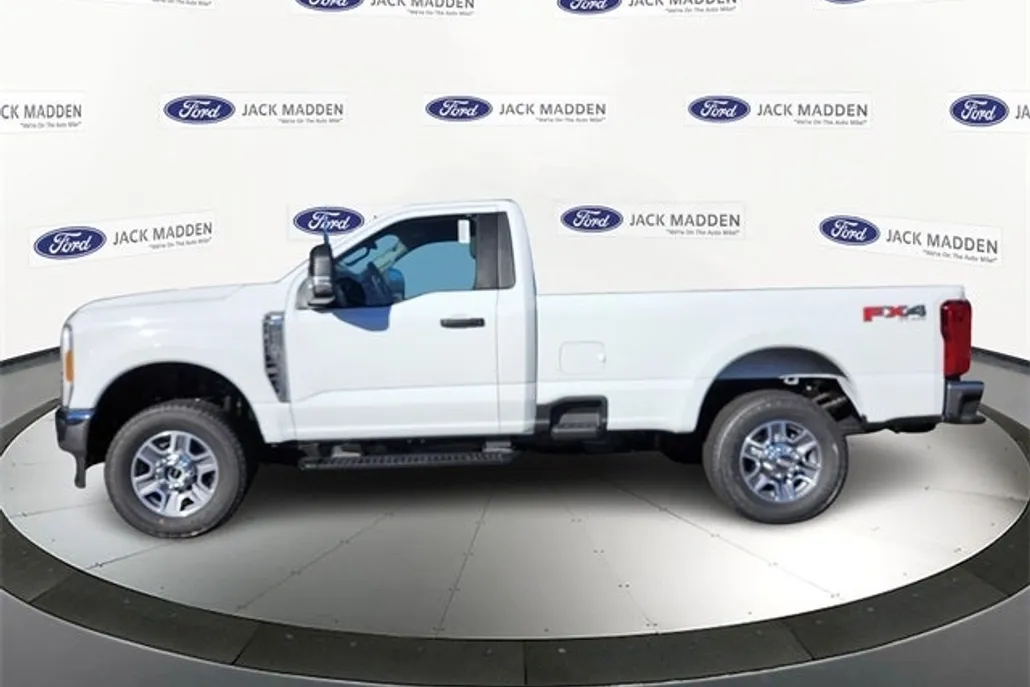 2025 Ford F-250 photo 1