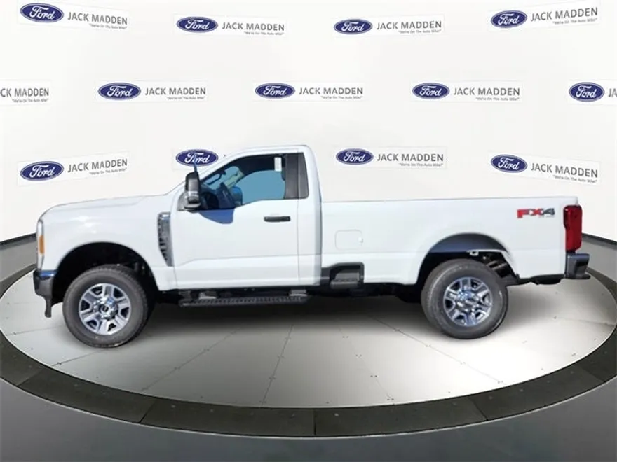 2025 Ford F-250 photo 1