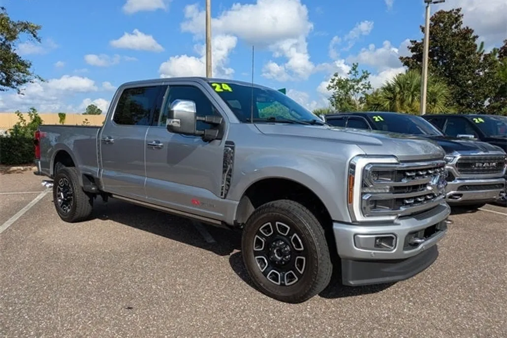 2024 Ford F-350 Platinum photo 1