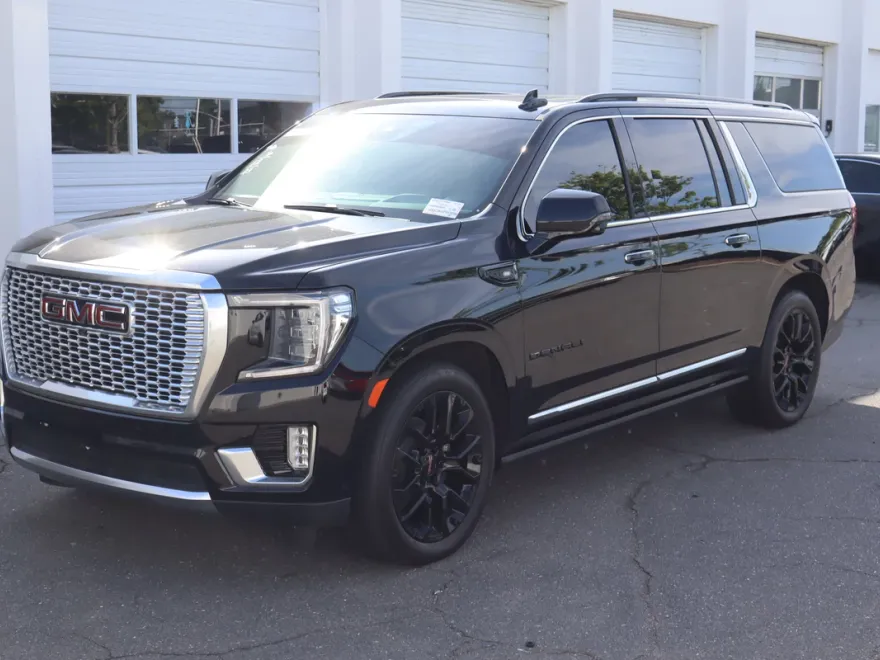 2023 Gmc Yukon XL Denali photo 1