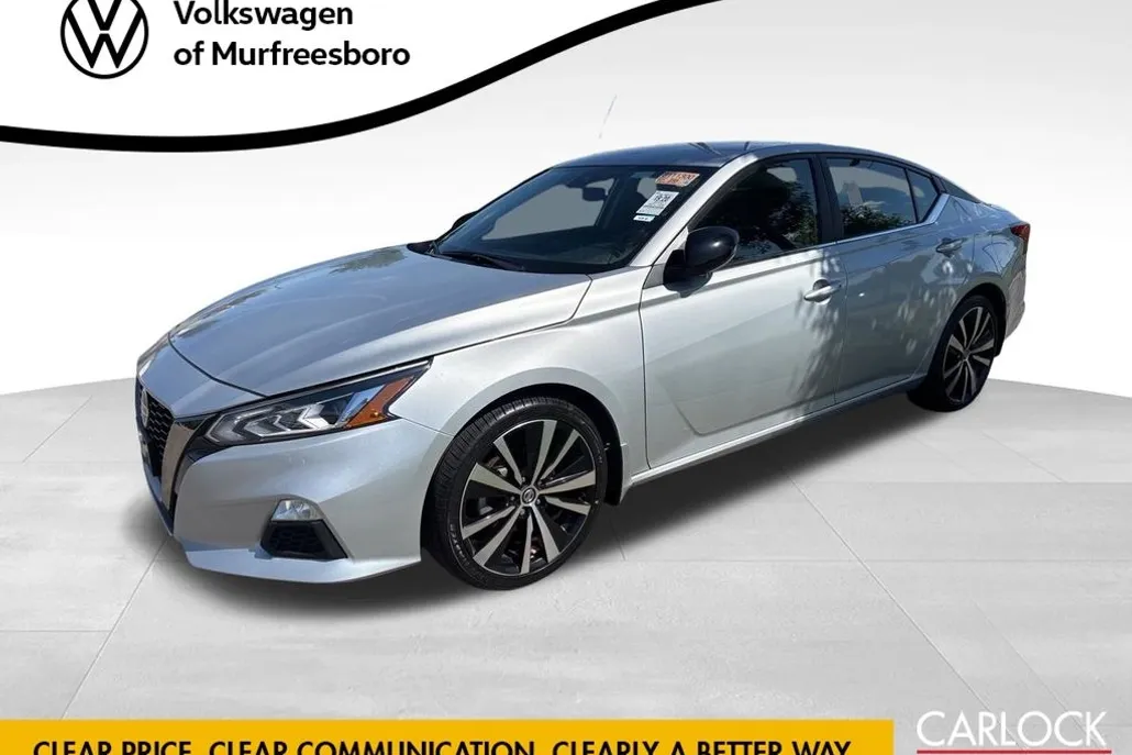 2022 Nissan Altima 2.5 SR photo 1