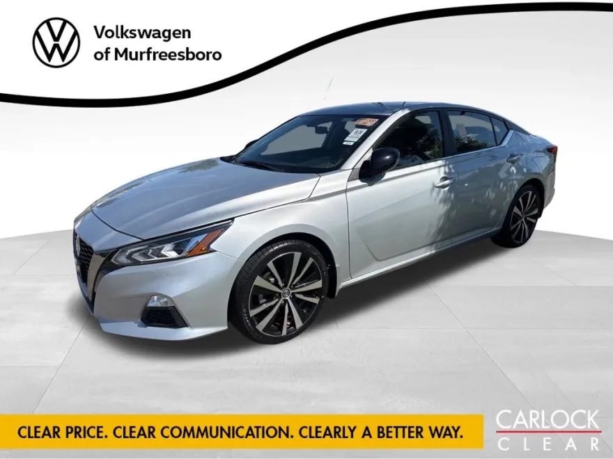 2022 Nissan Altima 2.5 SR photo 1