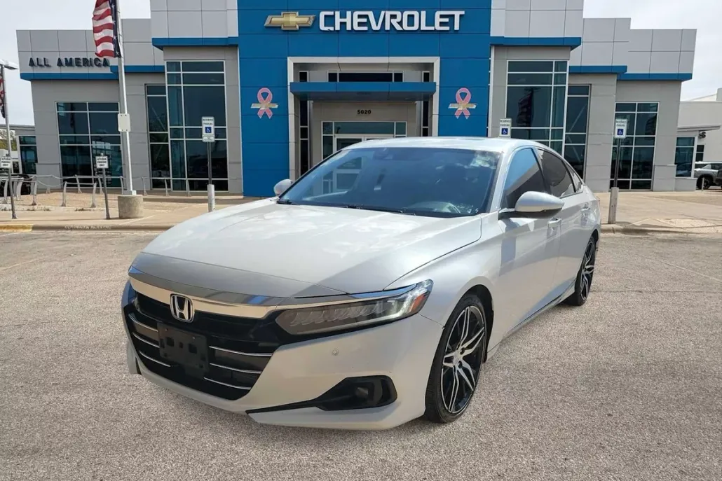 2021 Honda Accord Touring photo 1