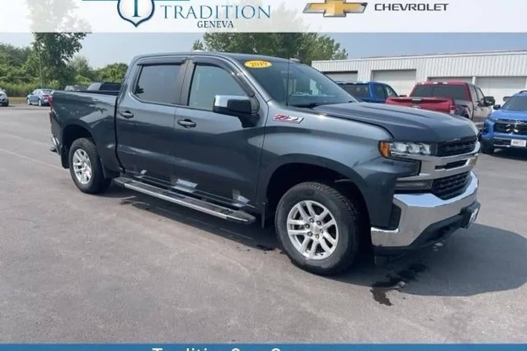 2019 Chevrolet Silverado 1500 LT photo 1