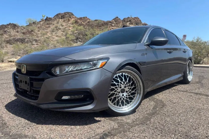 2018 Honda Accord Sport photo 1