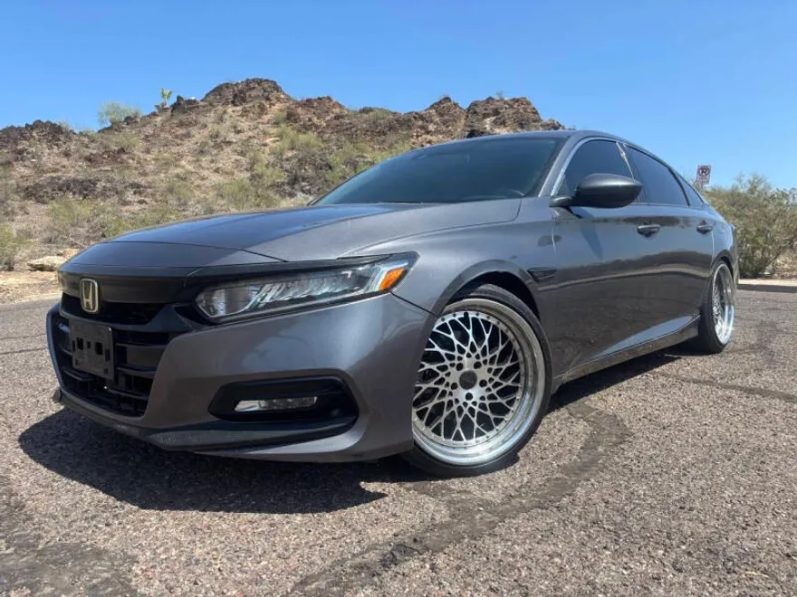 2018 Honda Accord Sport photo 1