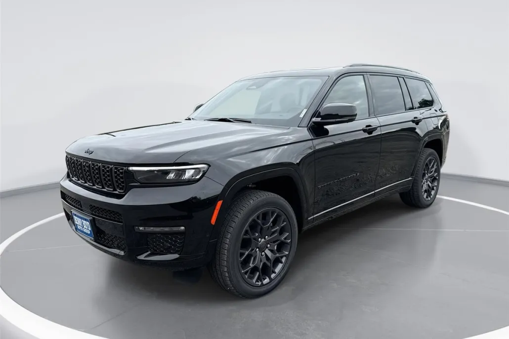 2025 Jeep Grand Cherokee L Summit photo 1