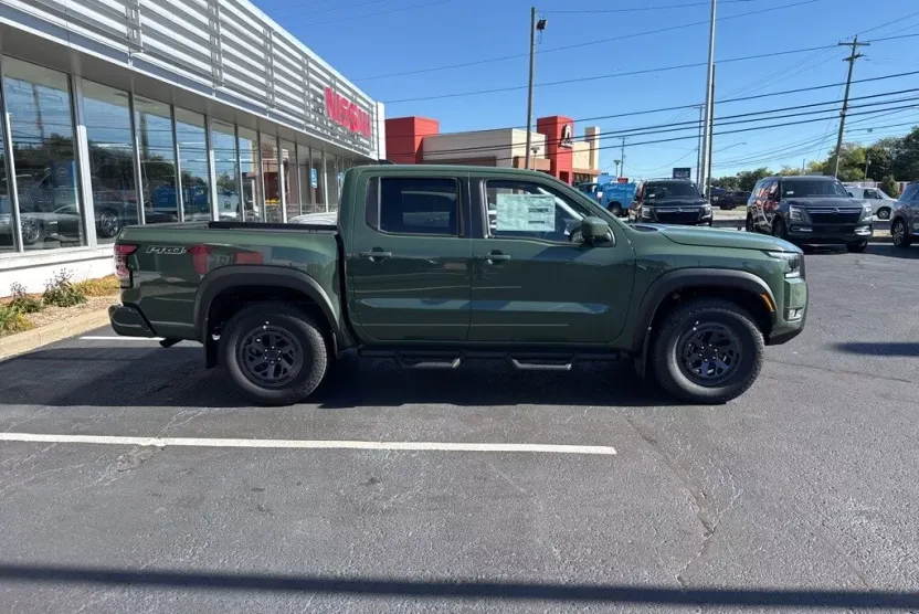 2026 Nissan Frontier PRO-4X photo 1