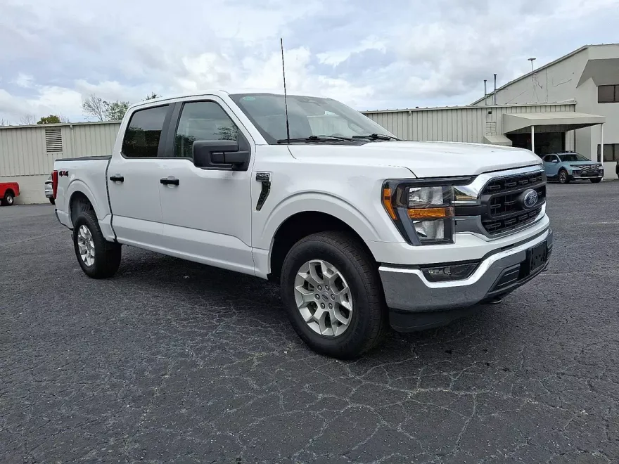 2023 Ford F-150 XLT photo 1