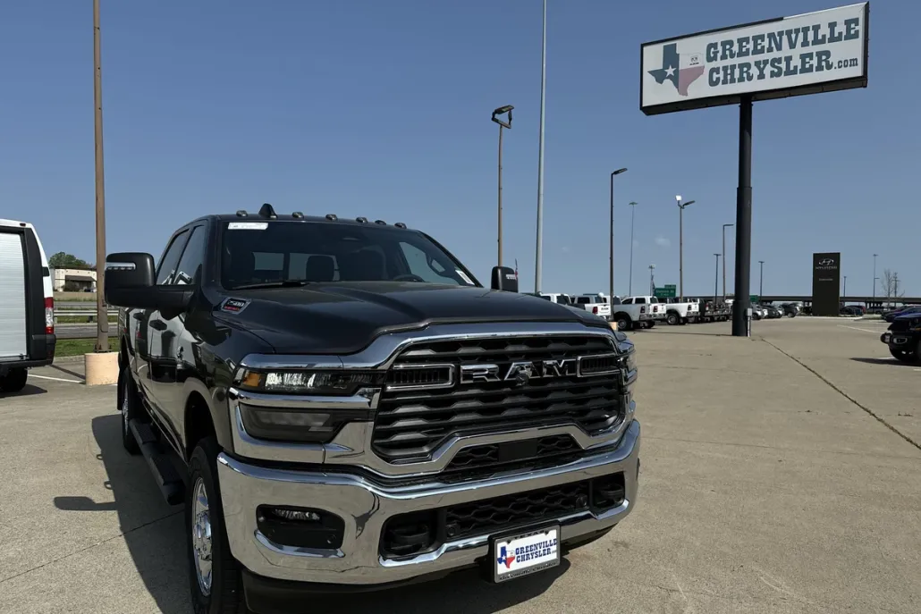2025 Ram 2500 Tradesman photo 1