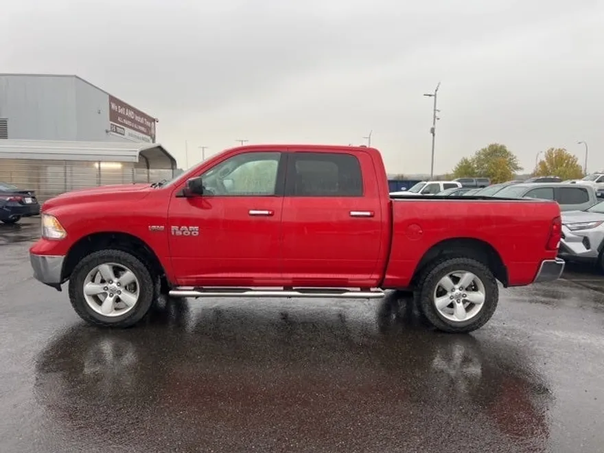 2016 Ram 1500 SLT photo 1
