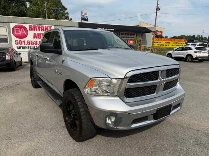 2017 Ram 1500 SLT photo 1