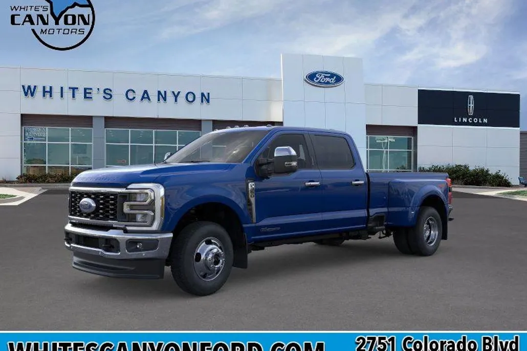 2026 Ford F-350 Lariat photo 1