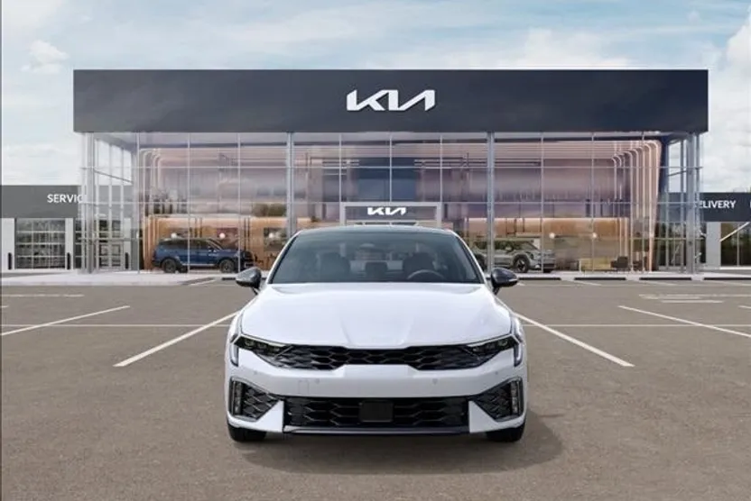 2026 Kia K5 GT-Line photo 1
