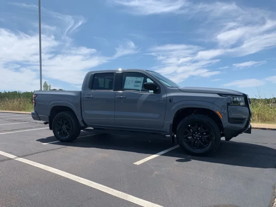 2026 Nissan Frontier PRO-4X photo 1
